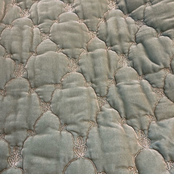 Johnny Was Sage Embroidered Puffer Jacket - Picture 5 of 5